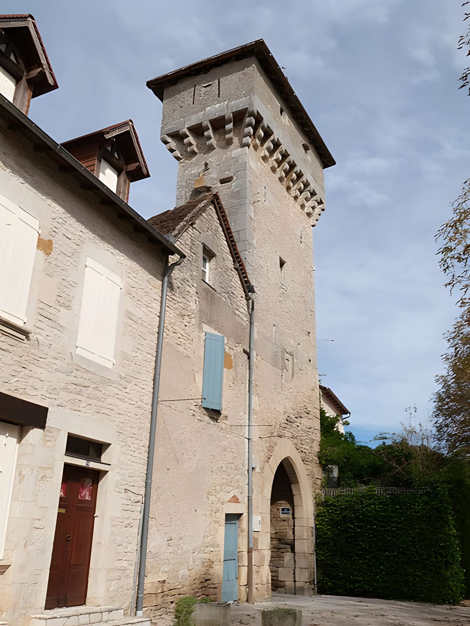 Porte de Cardalhac à Villeneuve