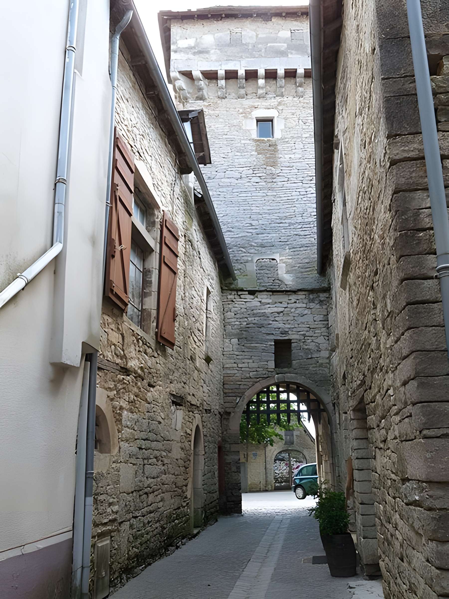 Porte de Cardalhac à Villeneuve