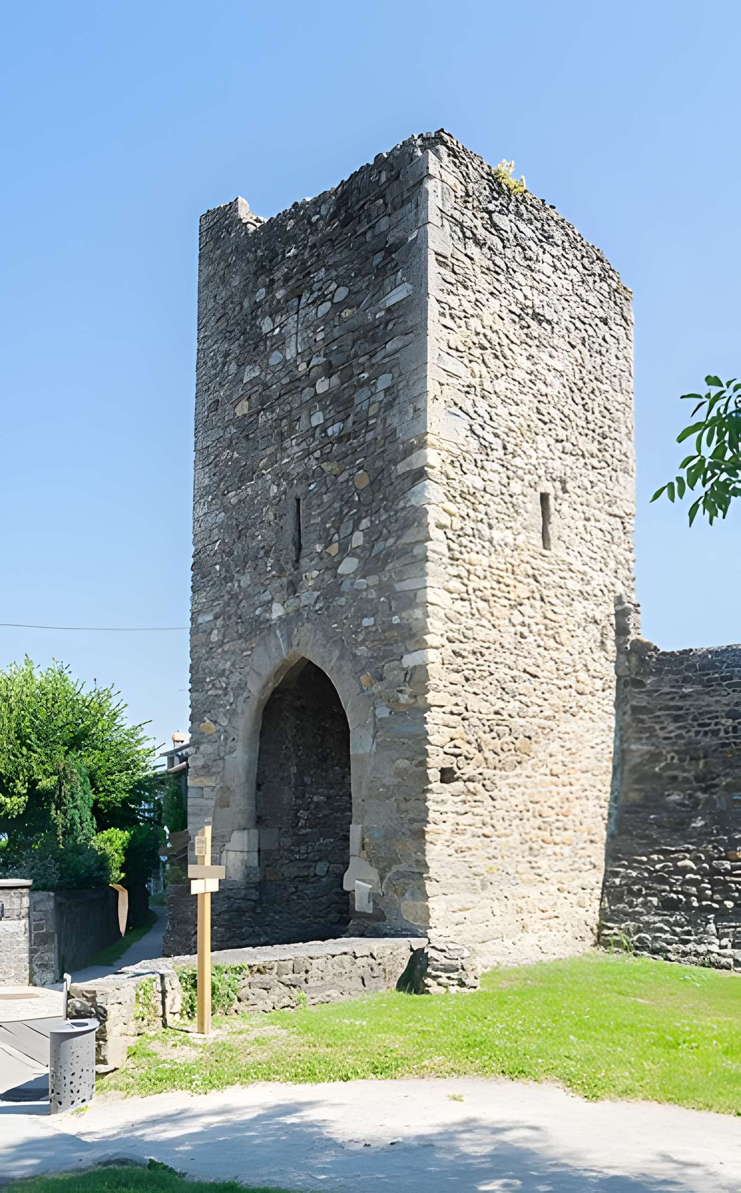 Porte de Genève à Yvoire