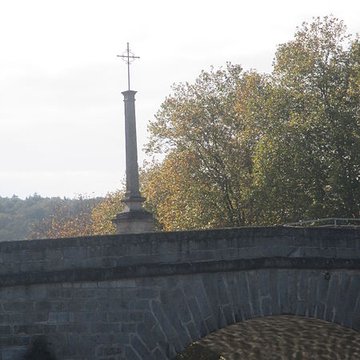 Croix de pierre