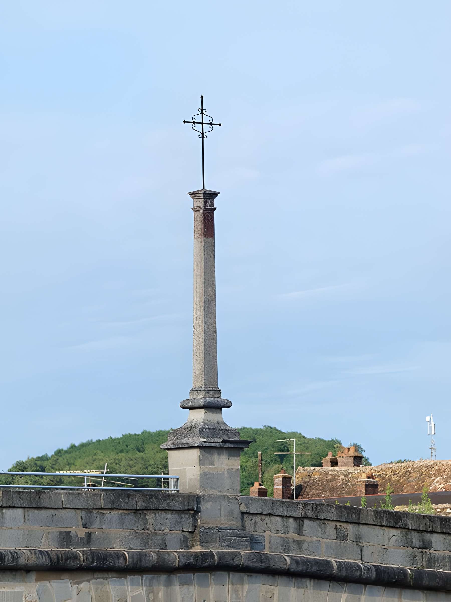 Croix de pierre