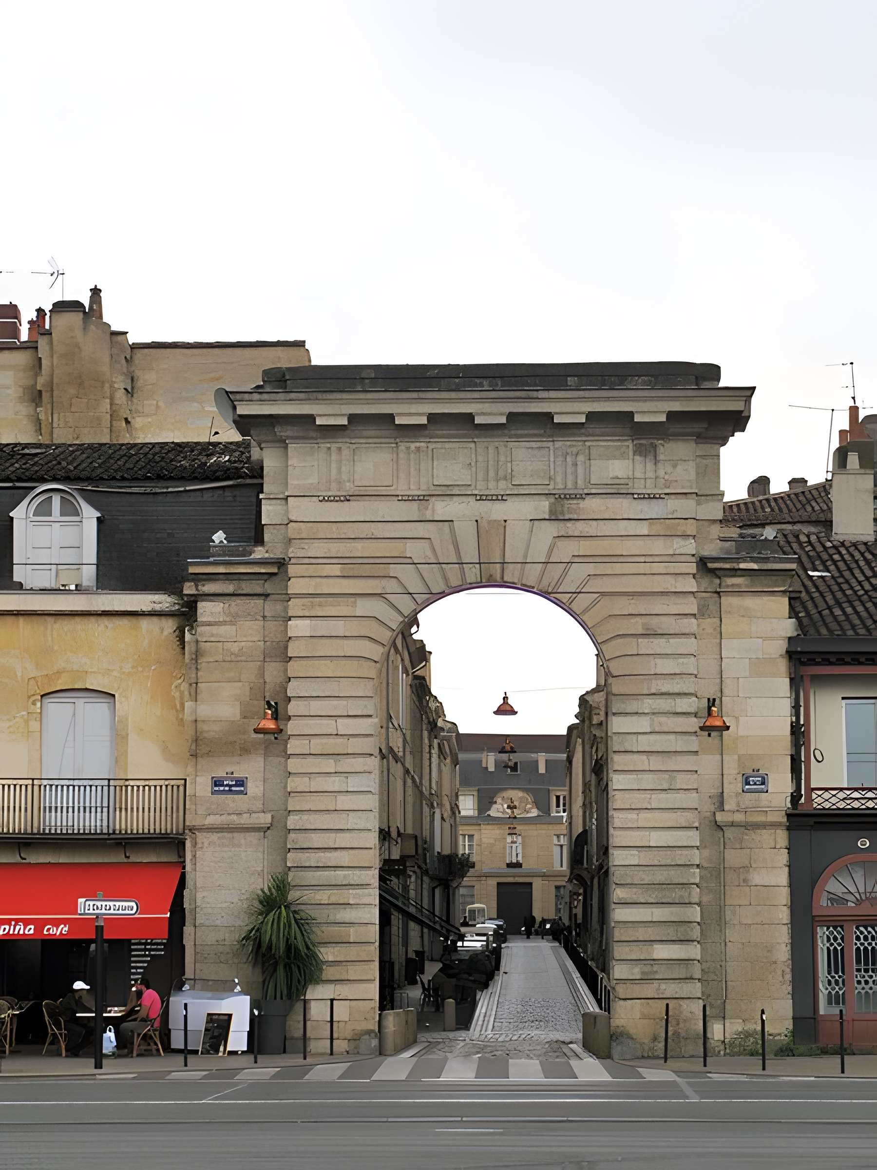 Porte de la Monnaie de Bordeaux