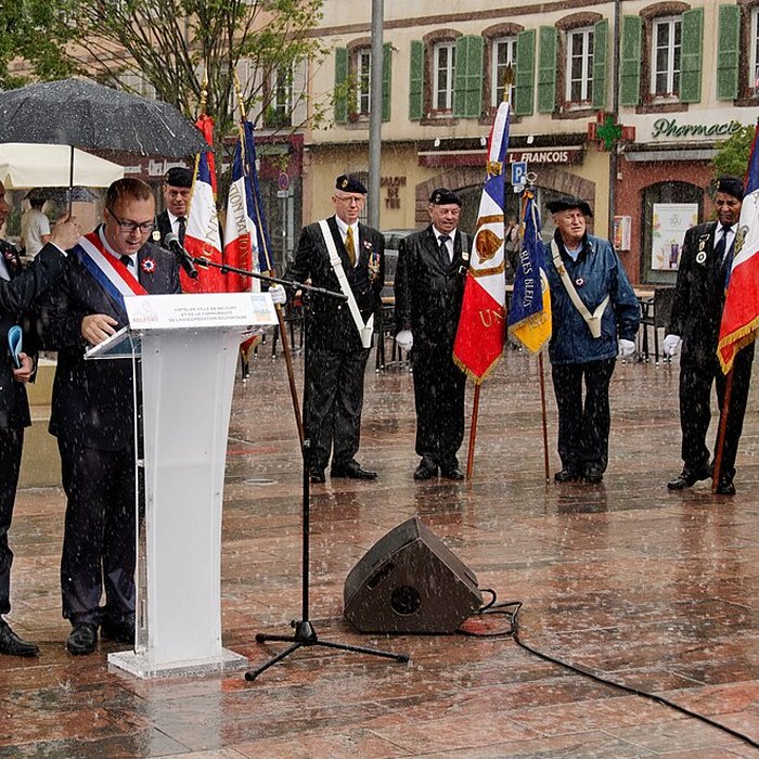 Photo de Monument Quand Même
