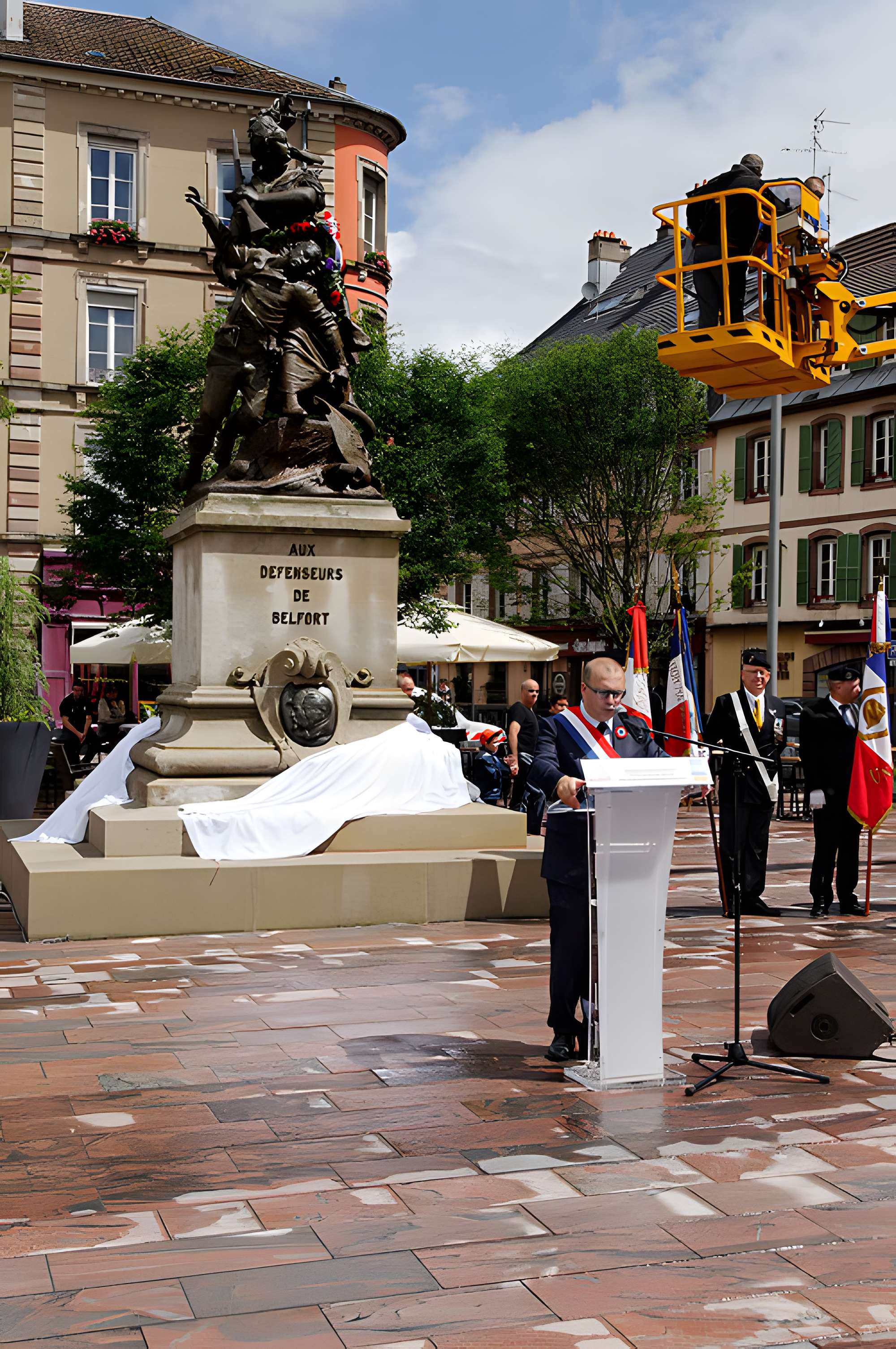 Monument Quand Même