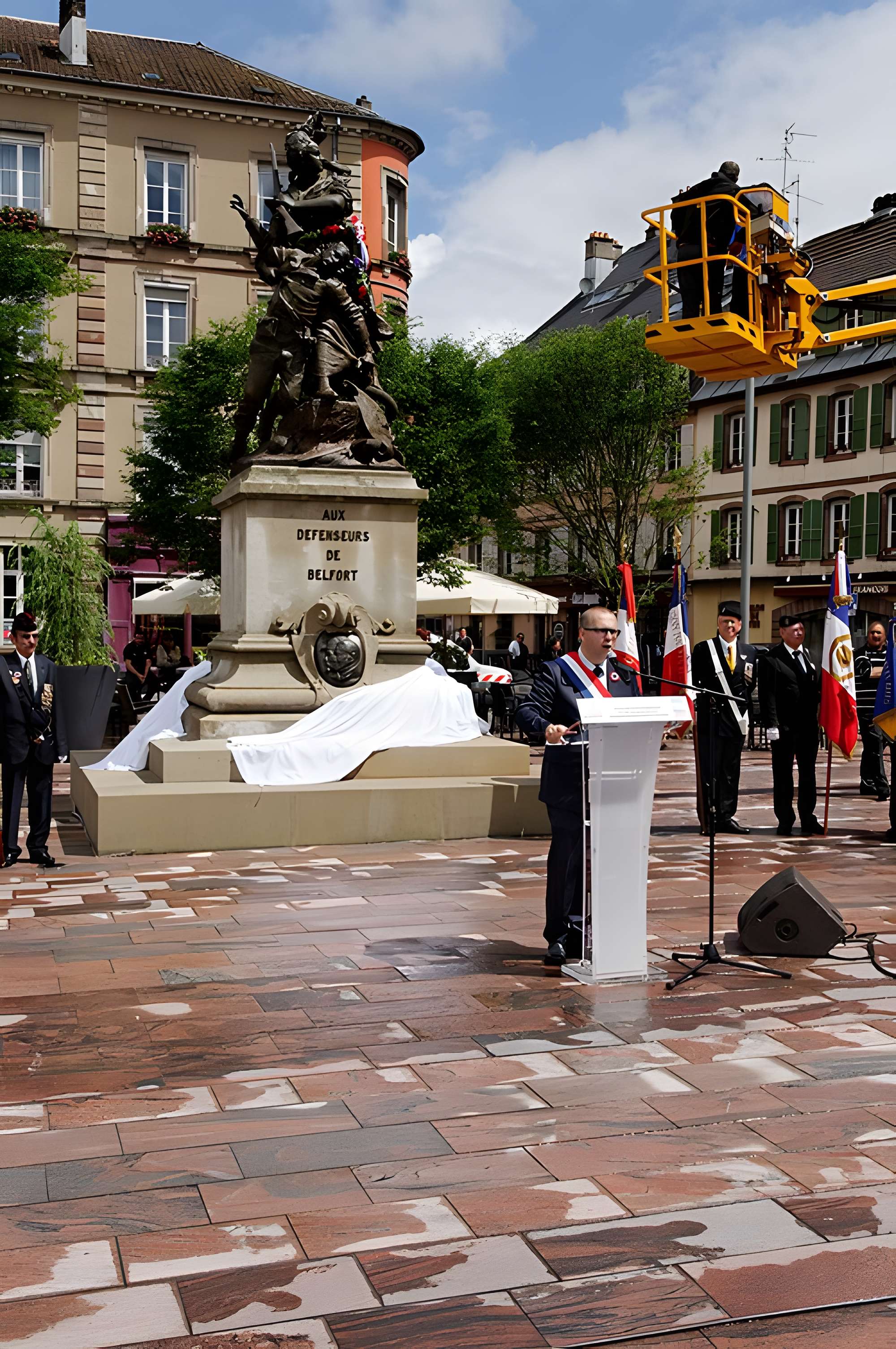 Monument Quand Même