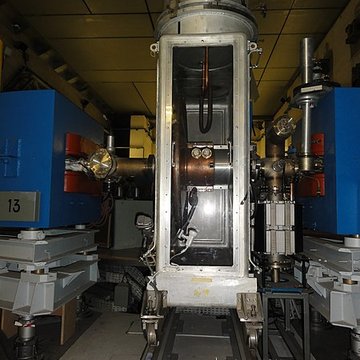 Anneau de collisions dOrsay, sis au Centre Universitaire dOrsay