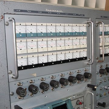 Anneau de collisions dOrsay, sis au Centre Universitaire dOrsay