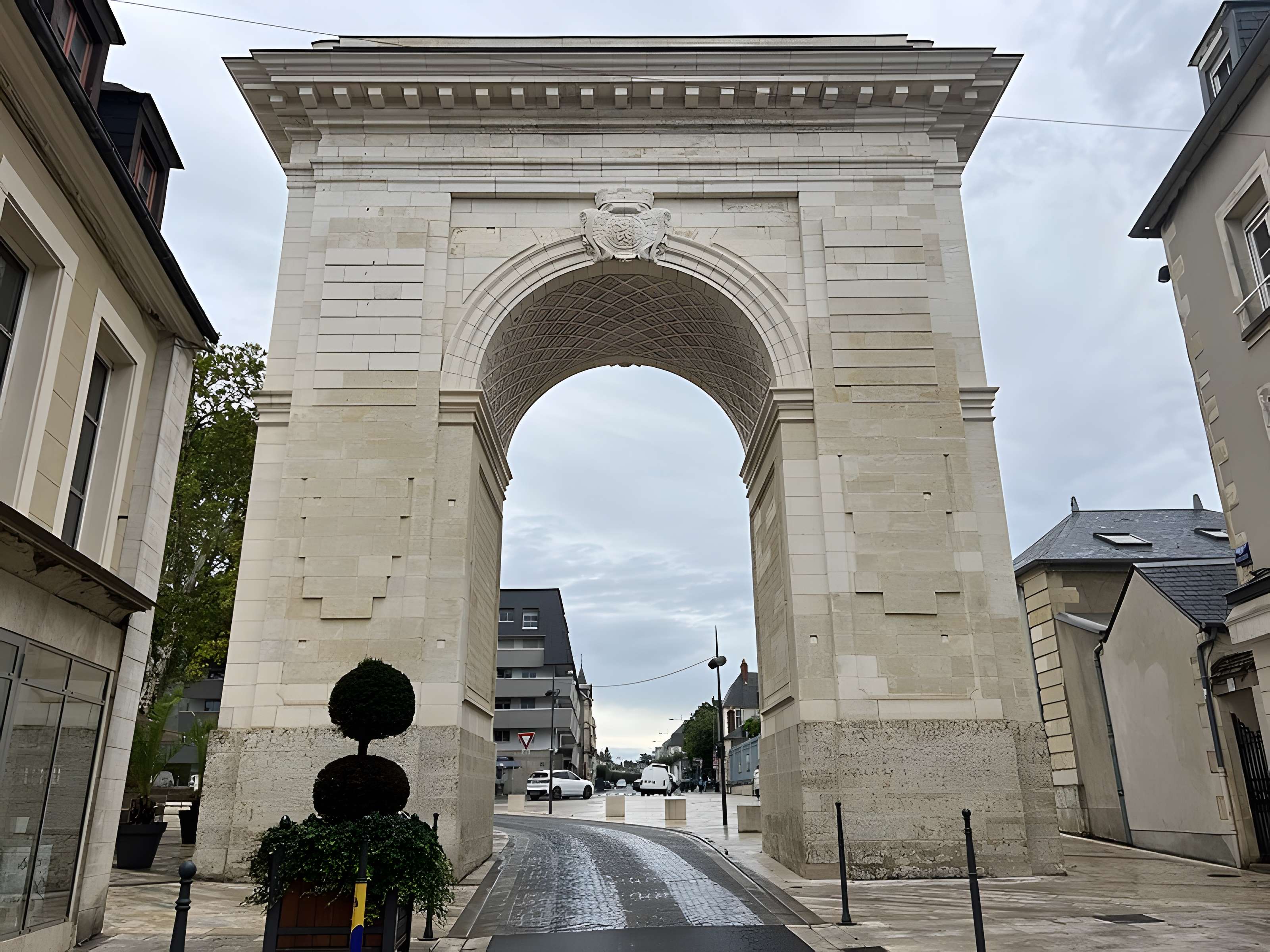 Porte de Paris à Nevers