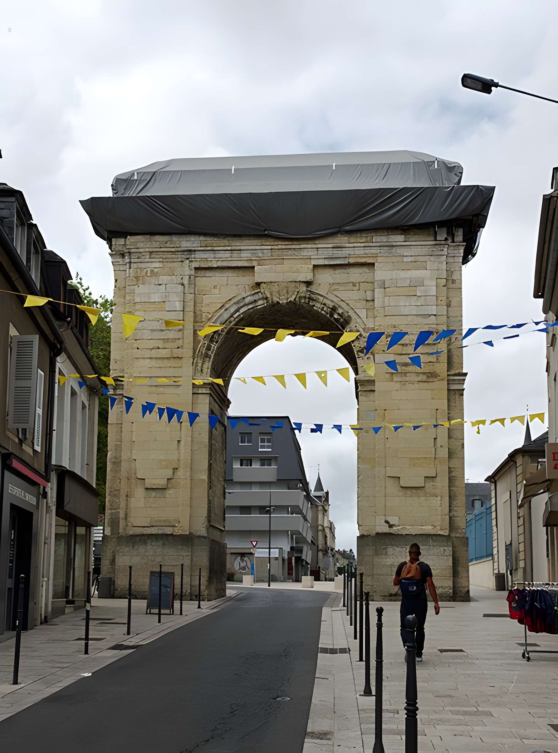 Porte de Paris à Nevers