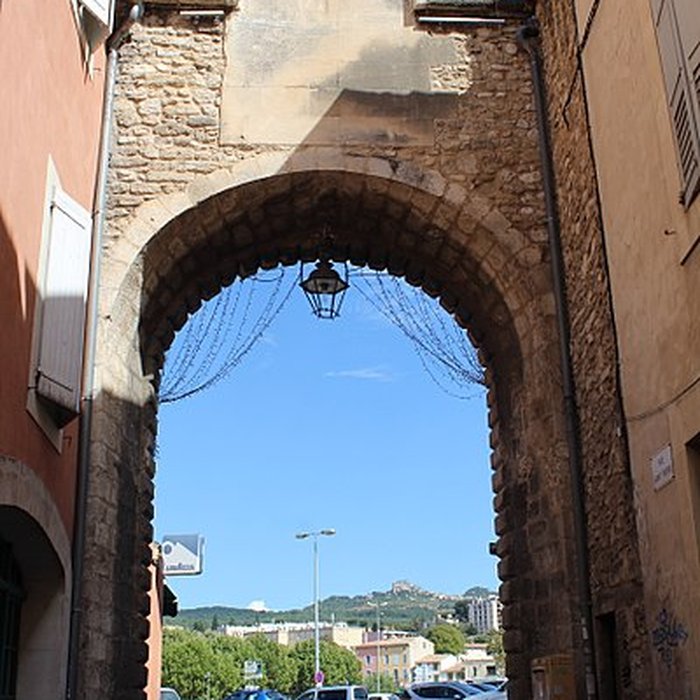 Photo de Porte de Saignon à Apt
