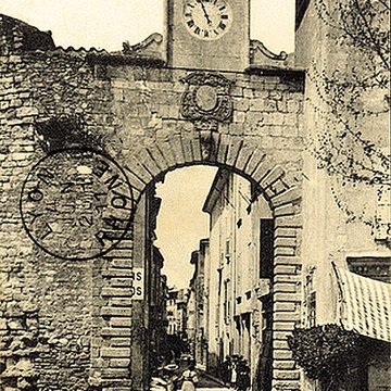 Porte de Saignon à Apt
