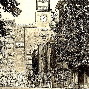 Porte de Saignon à Apt