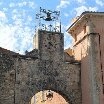 Porte de Saignon à Apt