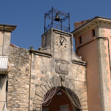 Porte de Saignon à Apt