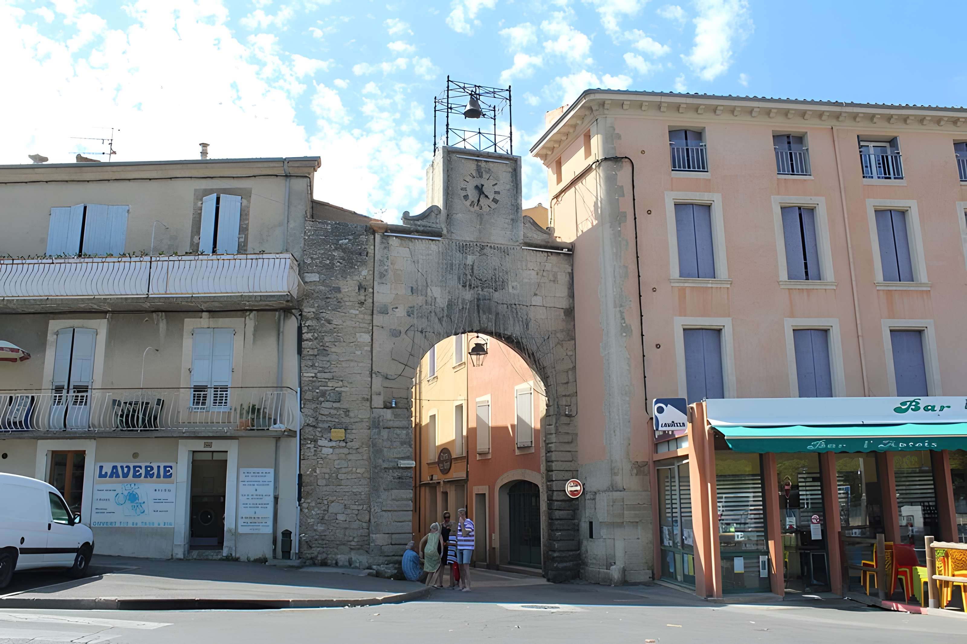 Porte de Saignon à Apt