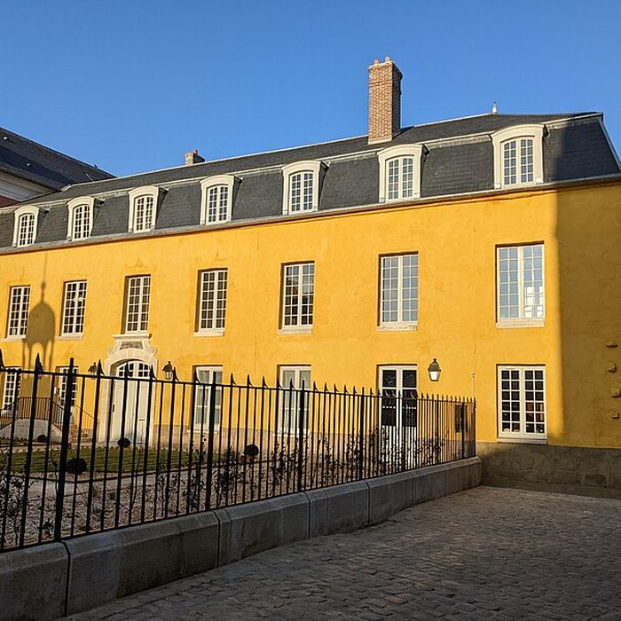 Photo de Hôtel-Dieu, actuellement centre hospitalier