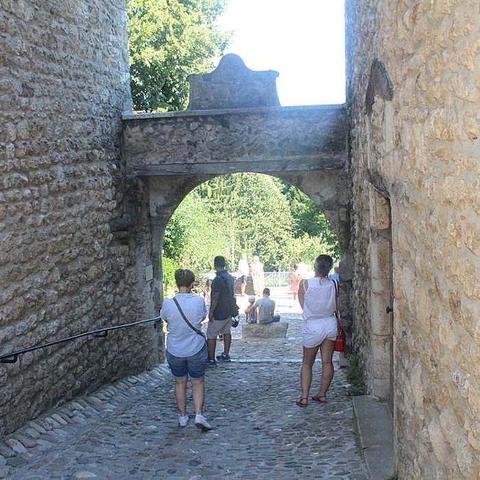 Photo de Porte dEn-Bas de Pérouges