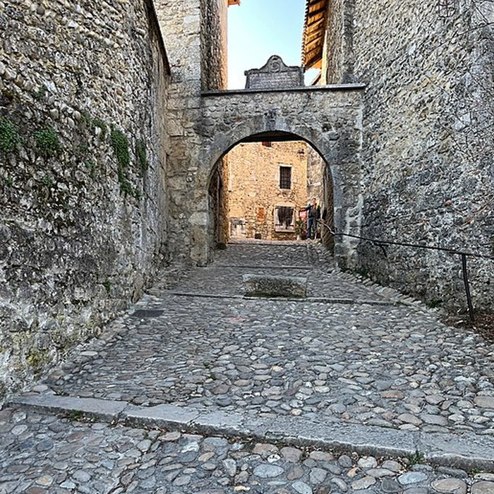 Photo de Porte dEn-Bas de Pérouges