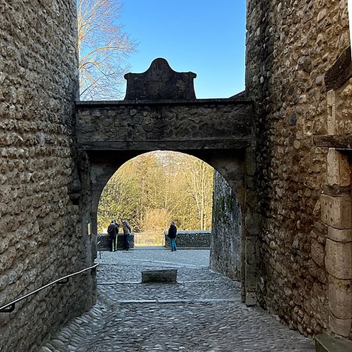 Photo de Porte dEn-Bas de Pérouges