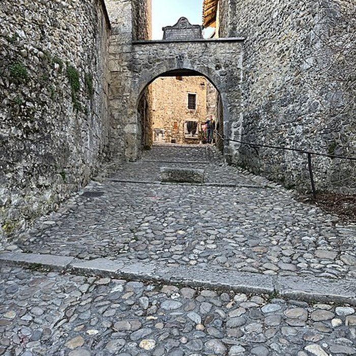 Photo de Porte dEn-Bas de Pérouges