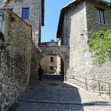 Porte dEn-Bas de Pérouges