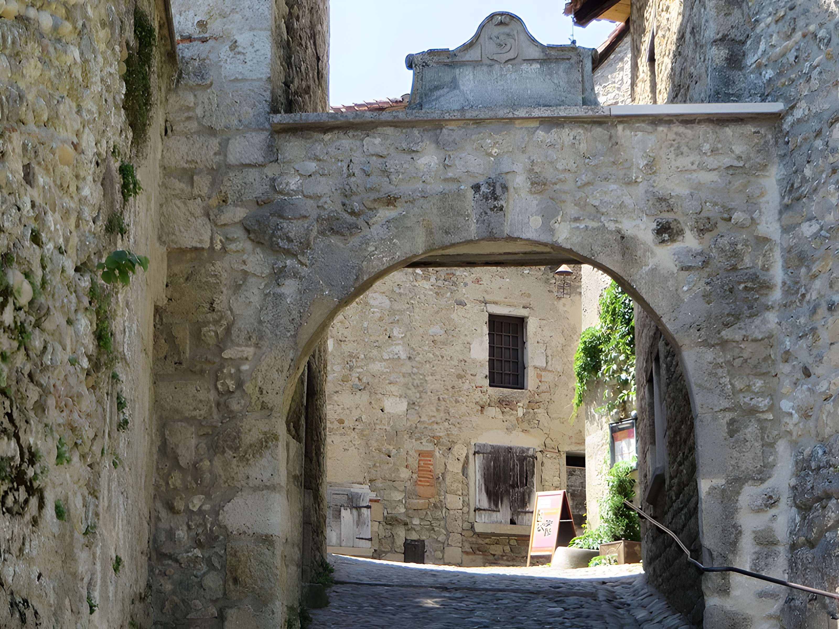 Porte d'En-Bas de Pérouges