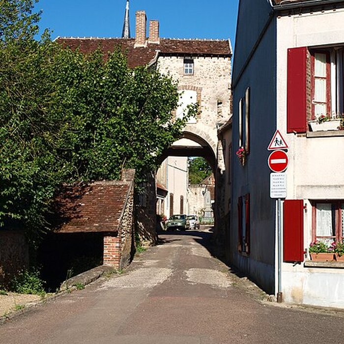 Photo de Porte denceinte de Cézy