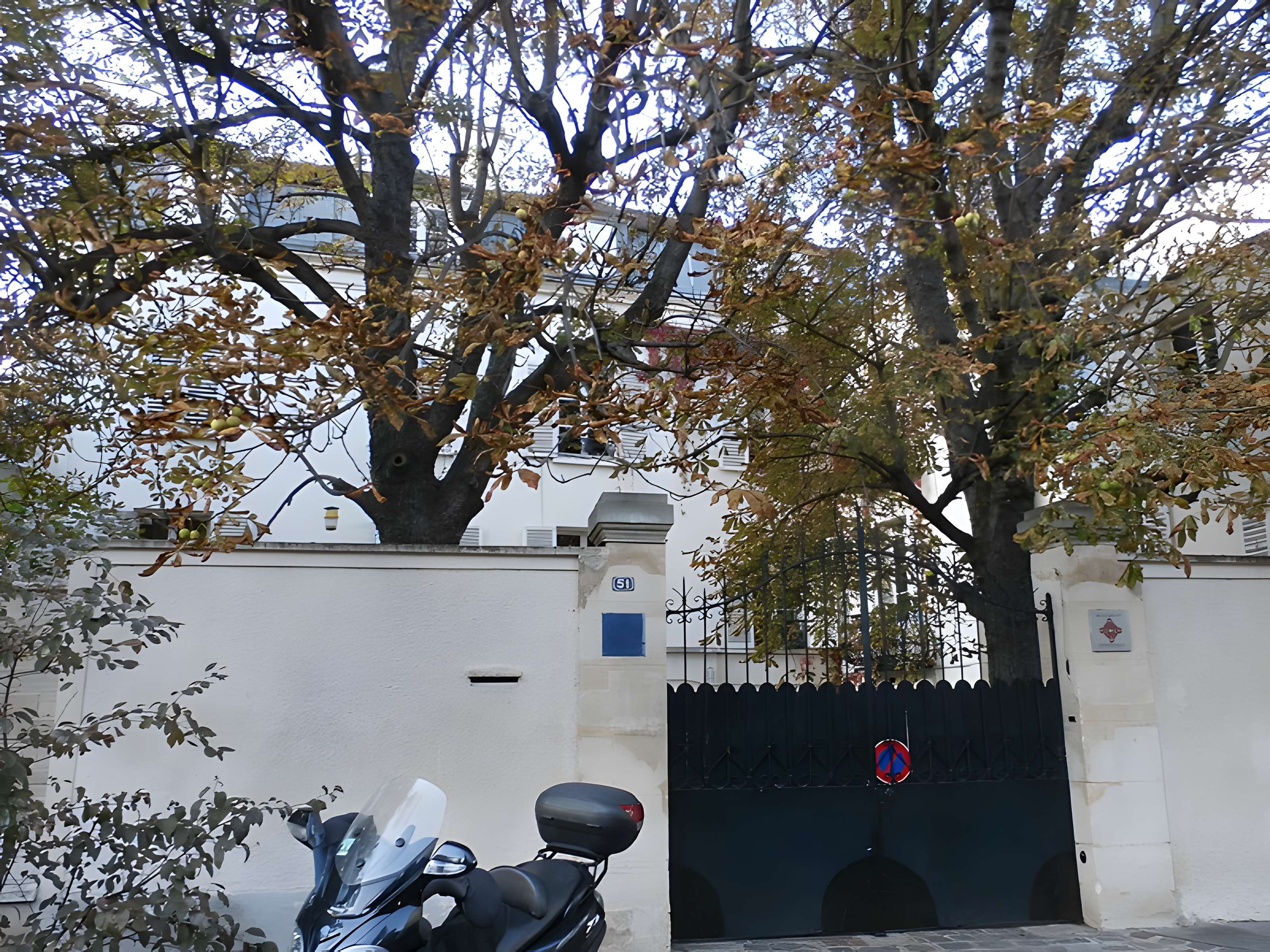 Ancien hôtel de Guines