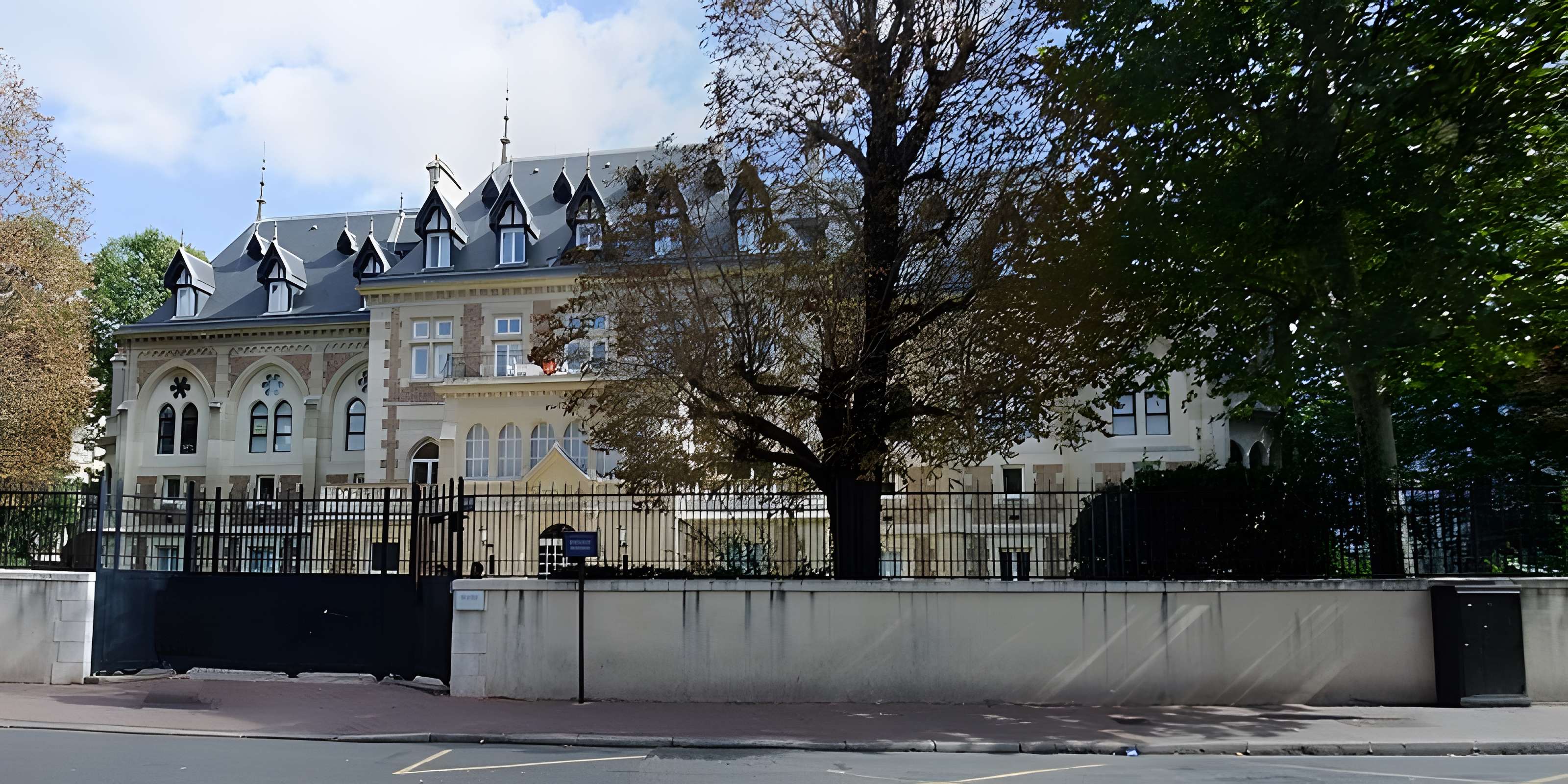 Hôpital anglais ou Hertford British Hospital Corporation