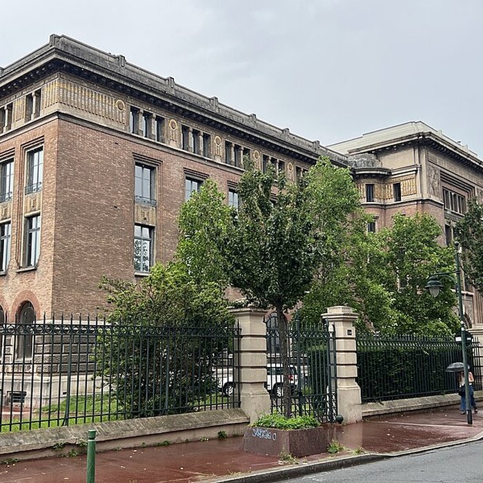 Photo de Ancienne Ecole Supérieure dÉlectricité, actuelle Faculté de droit de lUniversité René-Descartes - Paris V