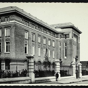 Ancienne Ecole Supérieure dÉlectricité, actuelle Faculté de droit de lUniversité René-Descartes - Paris V