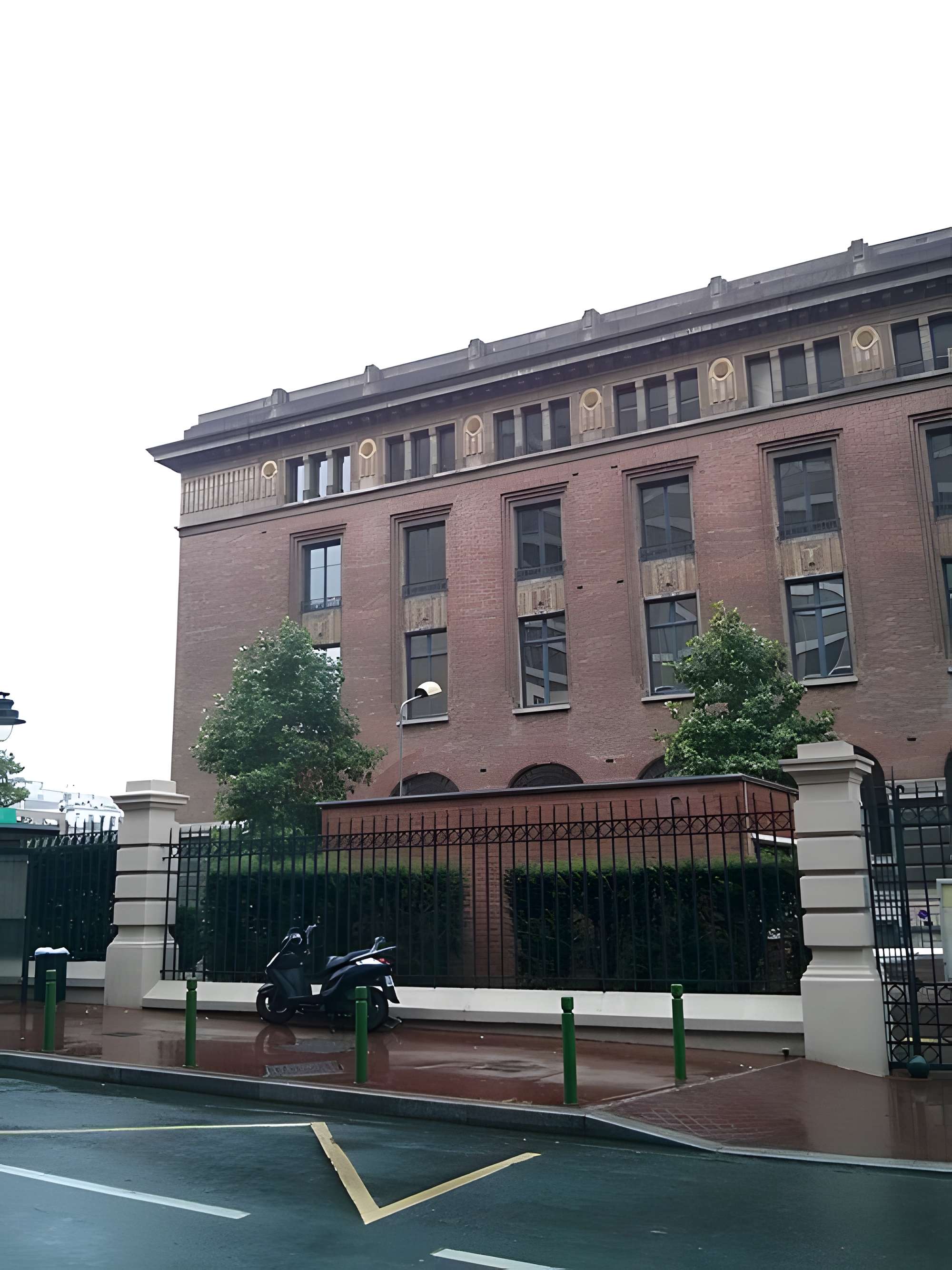 Ancienne Ecole Supérieure d'Électricité, actuelle Faculté de droit de l'Université René-Descartes - Paris V