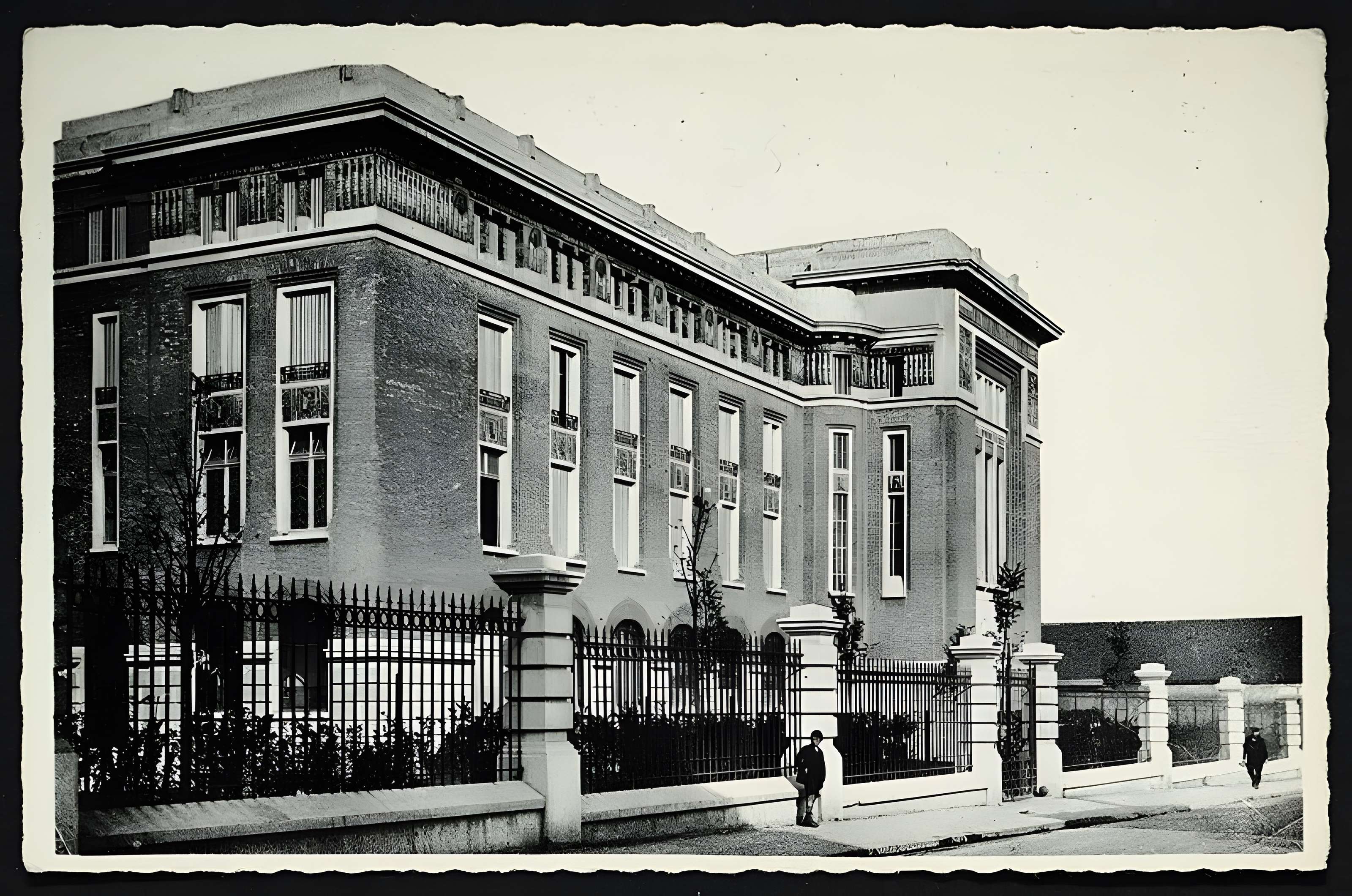 Ancienne Ecole Supérieure d'Électricité, actuelle Faculté de droit de l'Université René-Descartes - Paris V