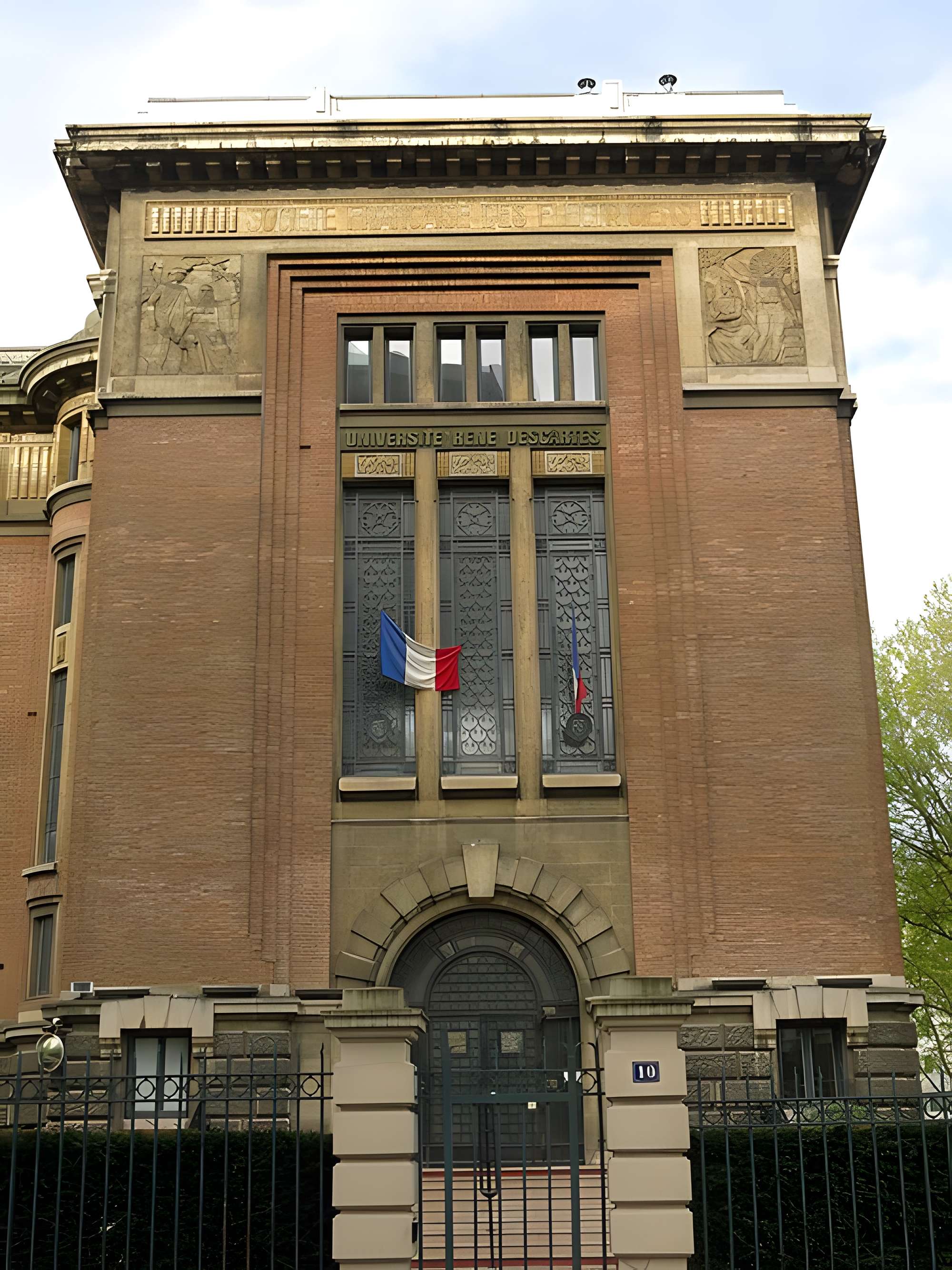 Ancienne Ecole Supérieure d'Électricité, actuelle Faculté de droit de l'Université René-Descartes - Paris V