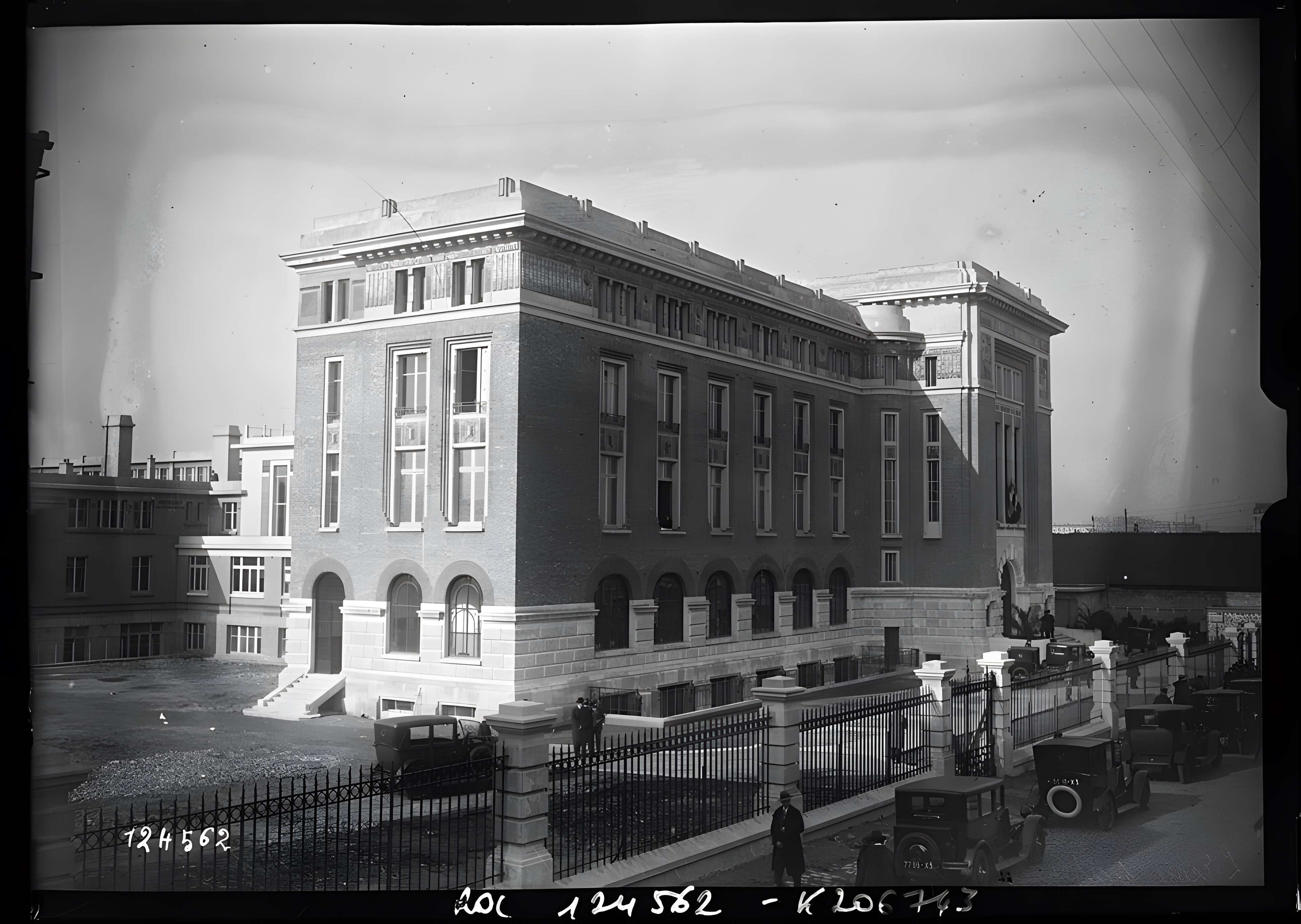 Ancienne Ecole Supérieure d'Électricité, actuelle Faculté de droit de l'Université René-Descartes - Paris V