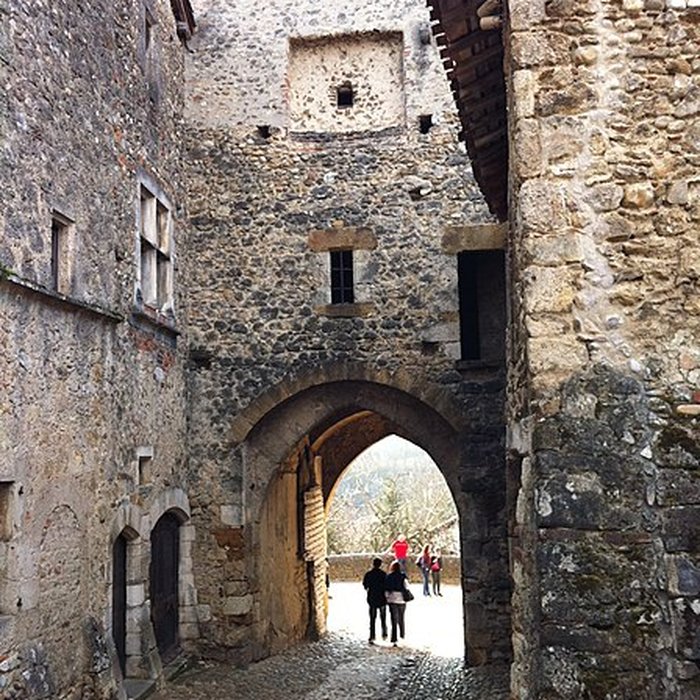 Photo de Porte dEn-Haut de Pérouges