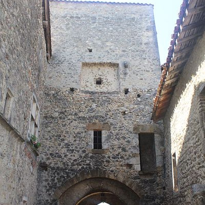 Photo de Porte dEn-Haut de Pérouges