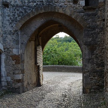 Porte dEn-Haut de Pérouges