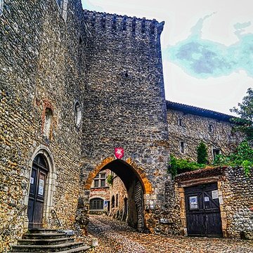 Porte dEn-Haut de Pérouges