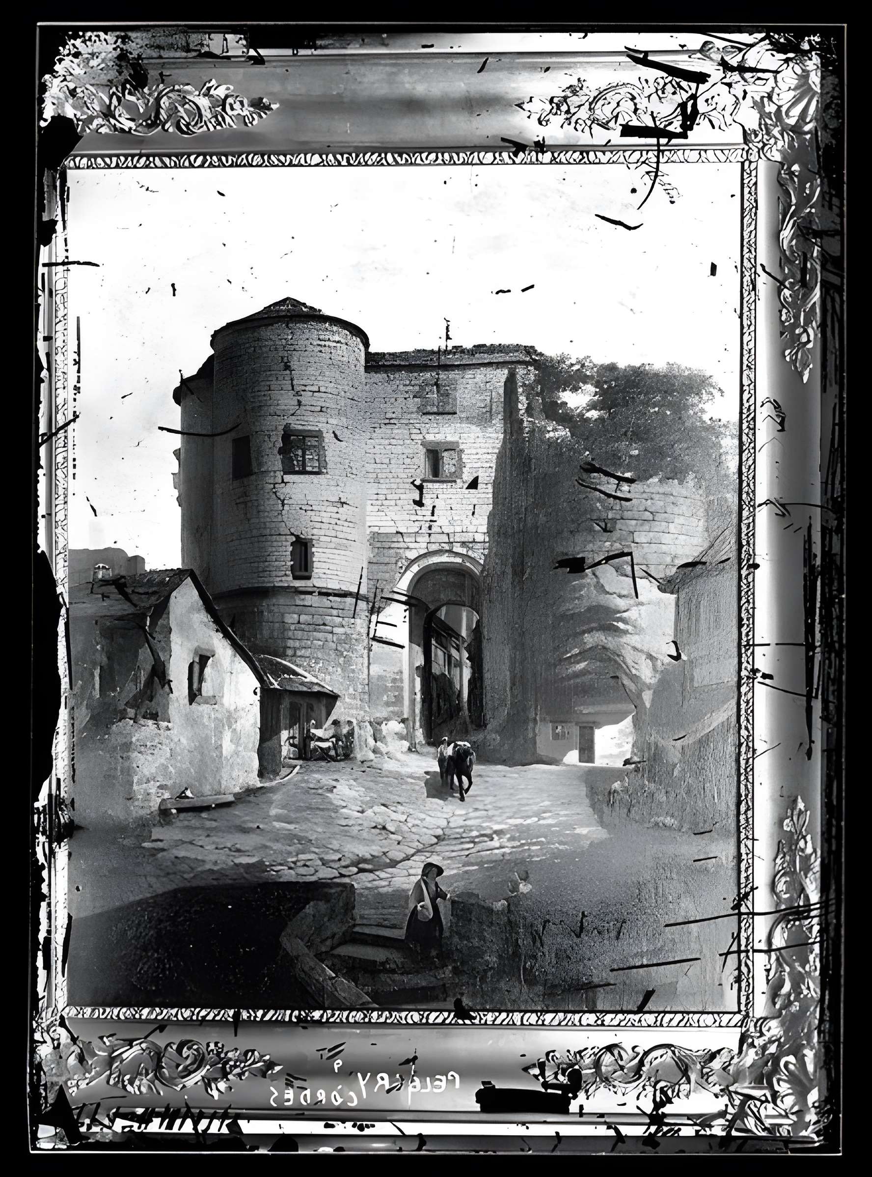 Porte des Ormeaux de Cordes-sur-Ciel