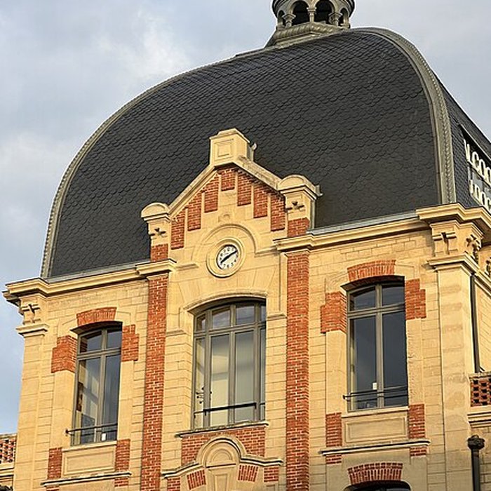 Photo de Ancienne usine du Docteur Pierre, actuellement usine Natalys