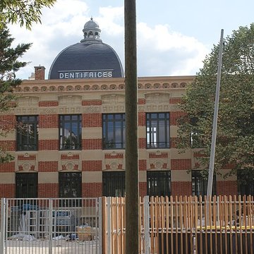 Ancienne usine du Docteur Pierre, actuellement usine Natalys