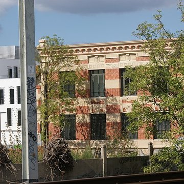 Ancienne usine du Docteur Pierre, actuellement usine Natalys