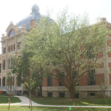 Ancienne usine du Docteur Pierre, actuellement usine Natalys