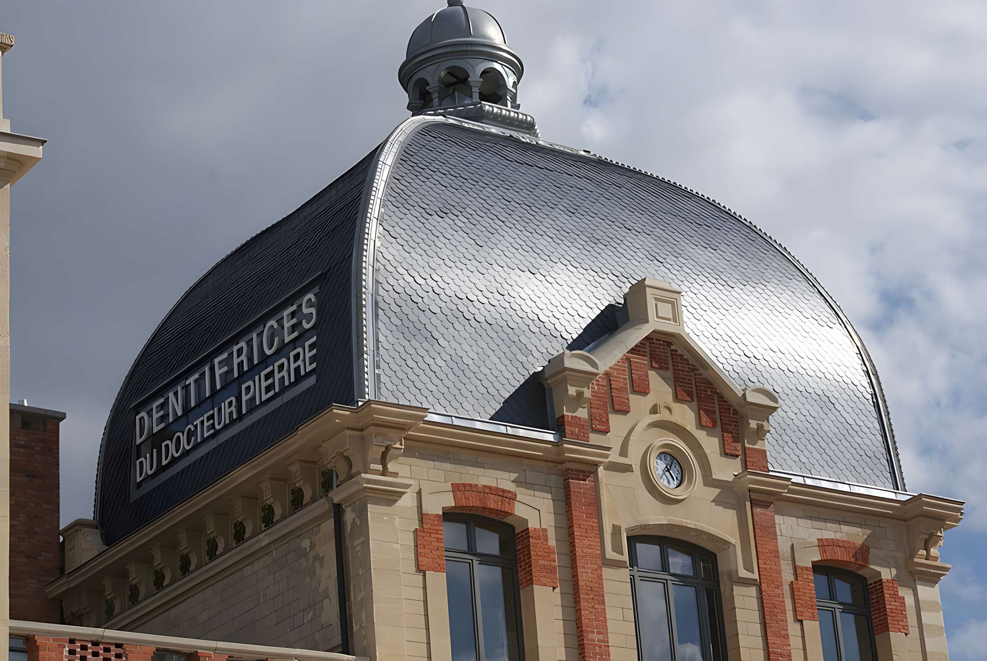 Ancienne usine du Docteur Pierre, actuellement usine Natalys