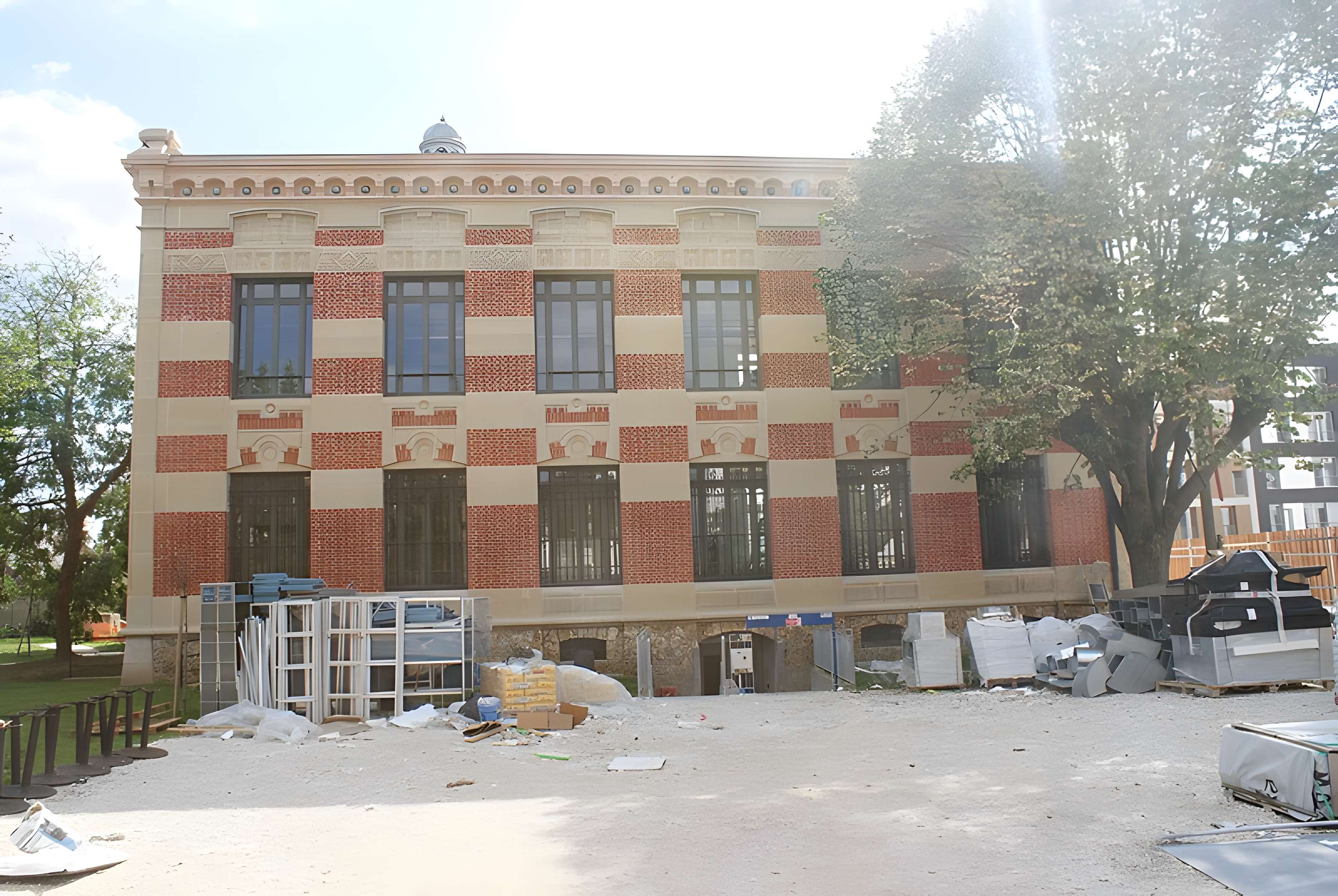 Ancienne usine du Docteur Pierre, actuellement usine Natalys