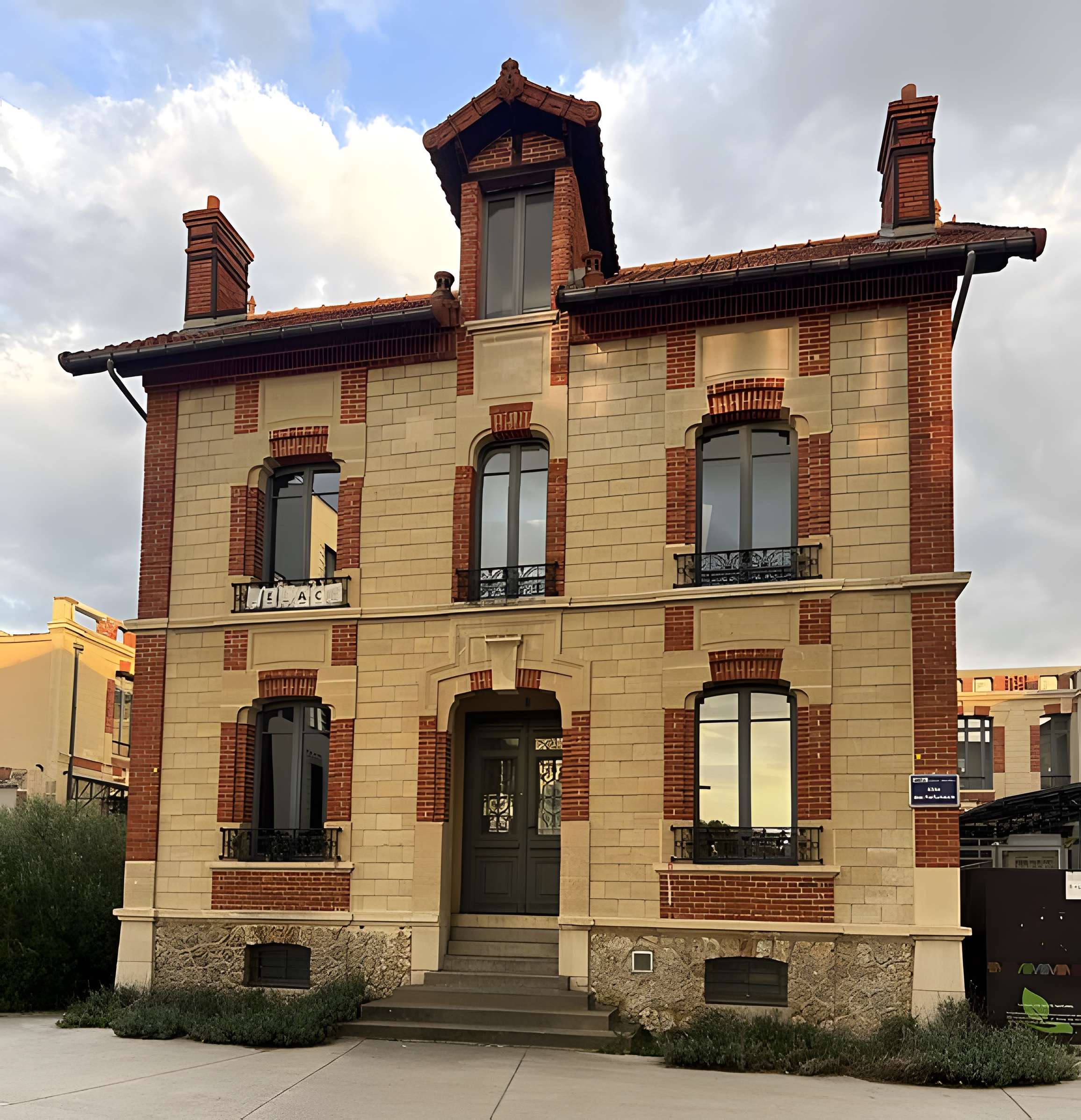 Ancienne usine du Docteur Pierre, actuellement usine Natalys