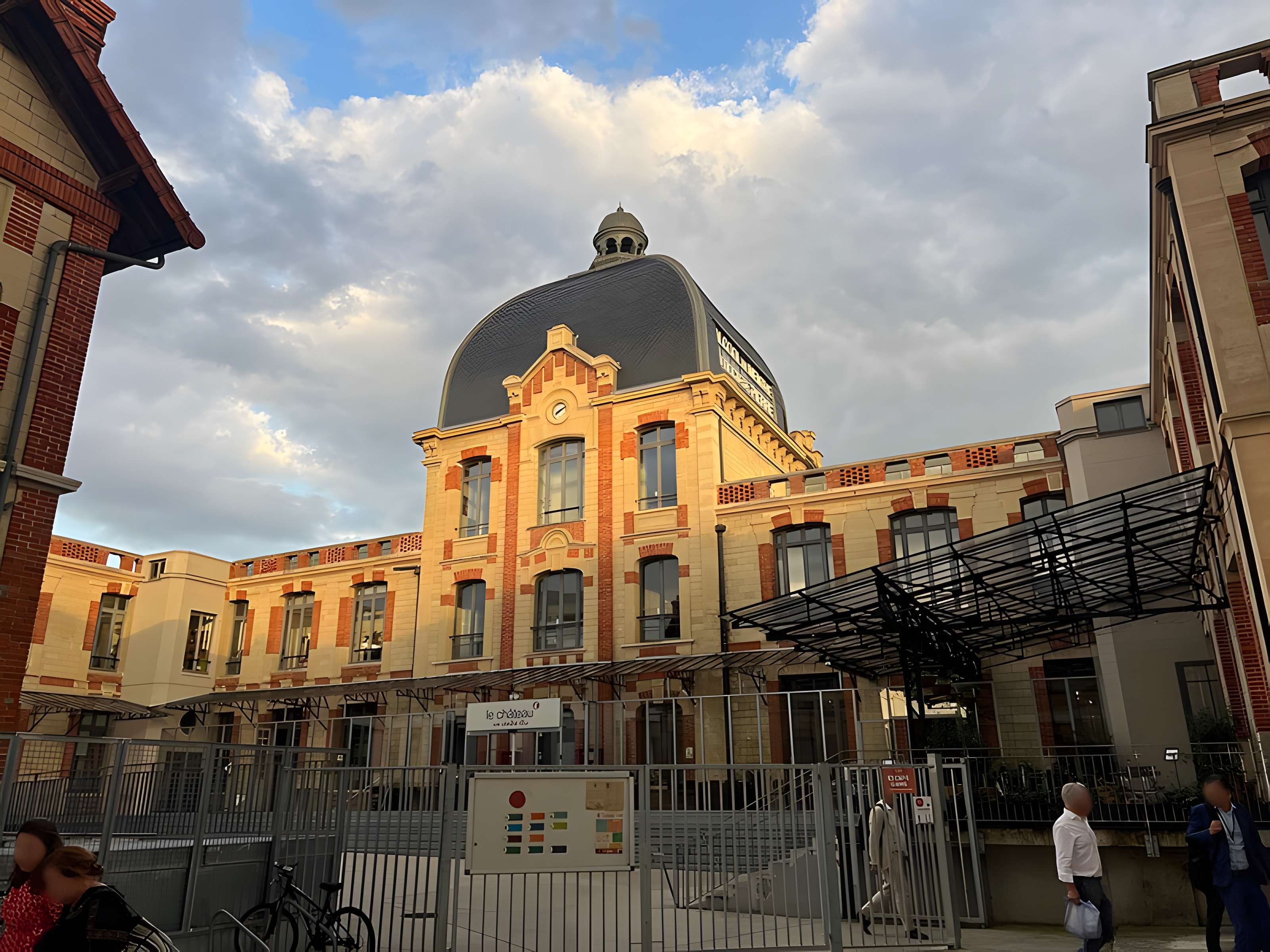 Ancienne usine du Docteur Pierre, actuellement usine Natalys