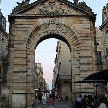 Porte Dijeaux de Bordeaux