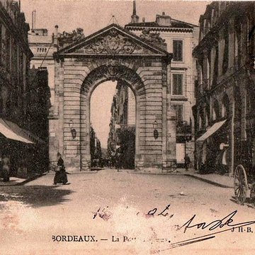 Porte Dijeaux de Bordeaux